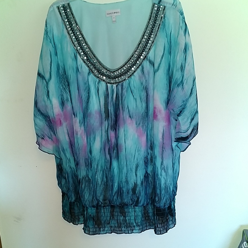 Ladybug jeweled top.  3X